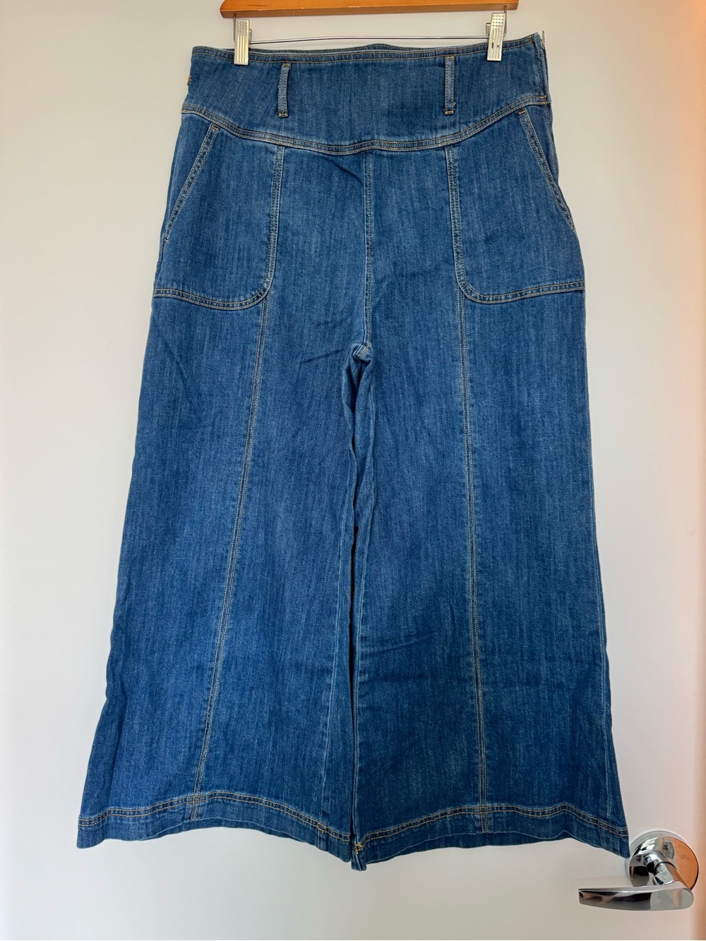 Pilcro Wide-Leg High-Rise Cropped Jeans in Blue Denim
